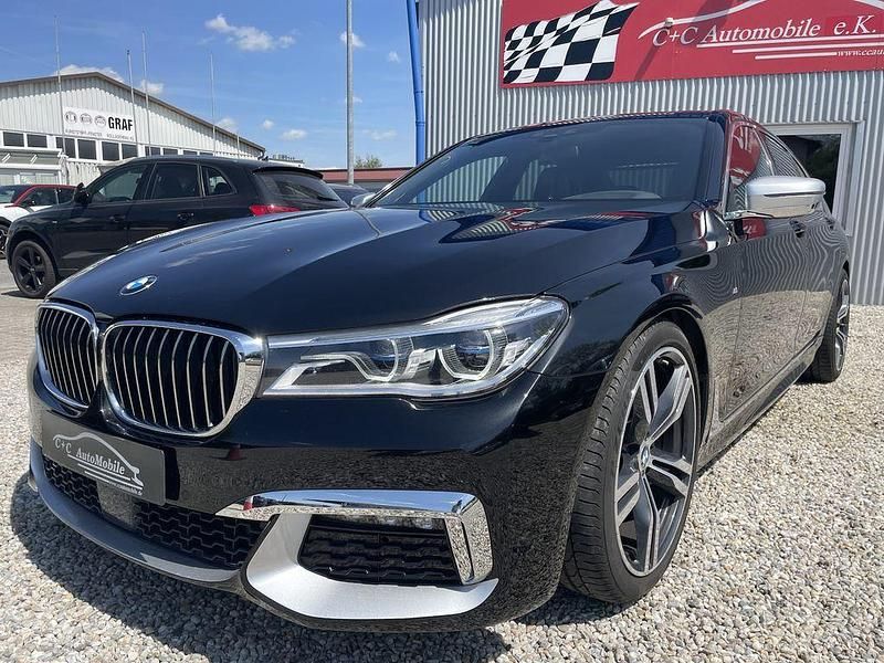 Gebraucht BMW 730 M Sport 265 PS (194 kW) 2016 Black sapphire metallic Limousine