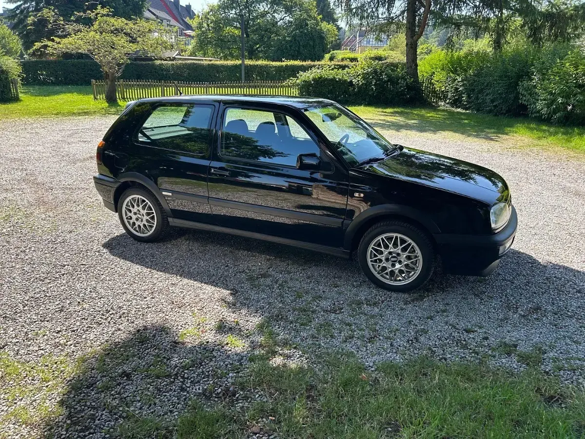 Gebraucht VW Golf III Edition 116 PS (85 kW) 1996 Schwarz Limousine