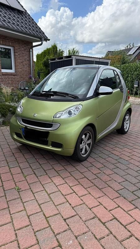 Grün Gebraucht 2012 Smart ForTwo Coupé Coupé | 3.600 € (Superpreis) - Bild 1/4