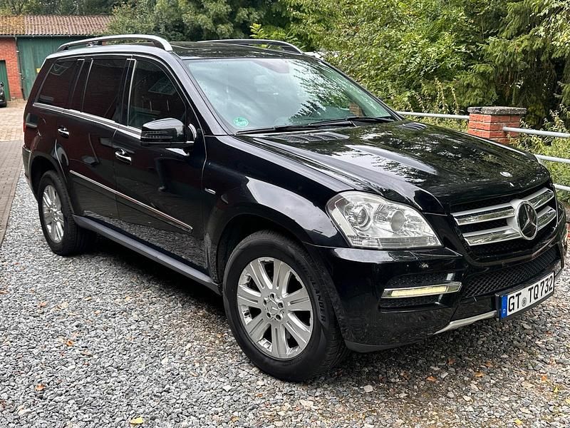 Schwarz Gebraucht 2012 Mercedes GL350 SUV | 11.900 € (Superpreis) - Bild 1/4