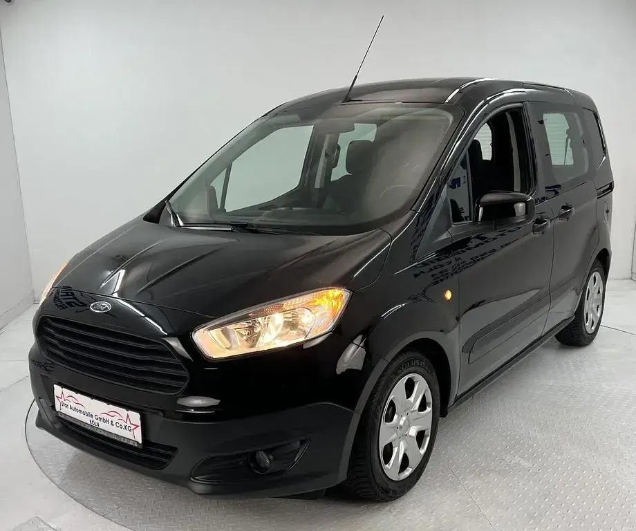 Gebraucht Ford Tourneo Courier Trend 75 PS (55 kW) 2017 Schwarz Van / Kleinbus