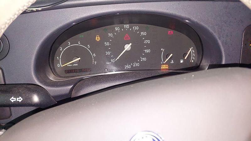 Gebraucht Saab 900 131 PS (96 kW) 1998 Blau Limousine