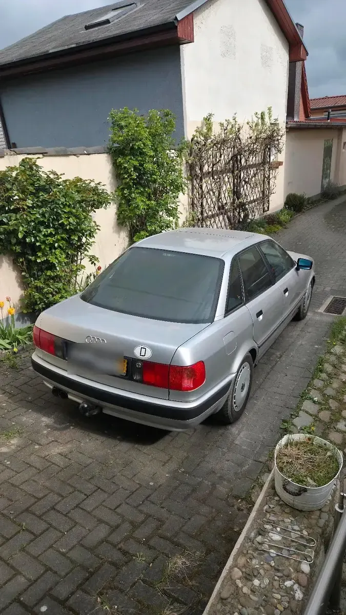 Gebraucht Audi 80 90 PS (66 kW) 1994 Silber Limousine