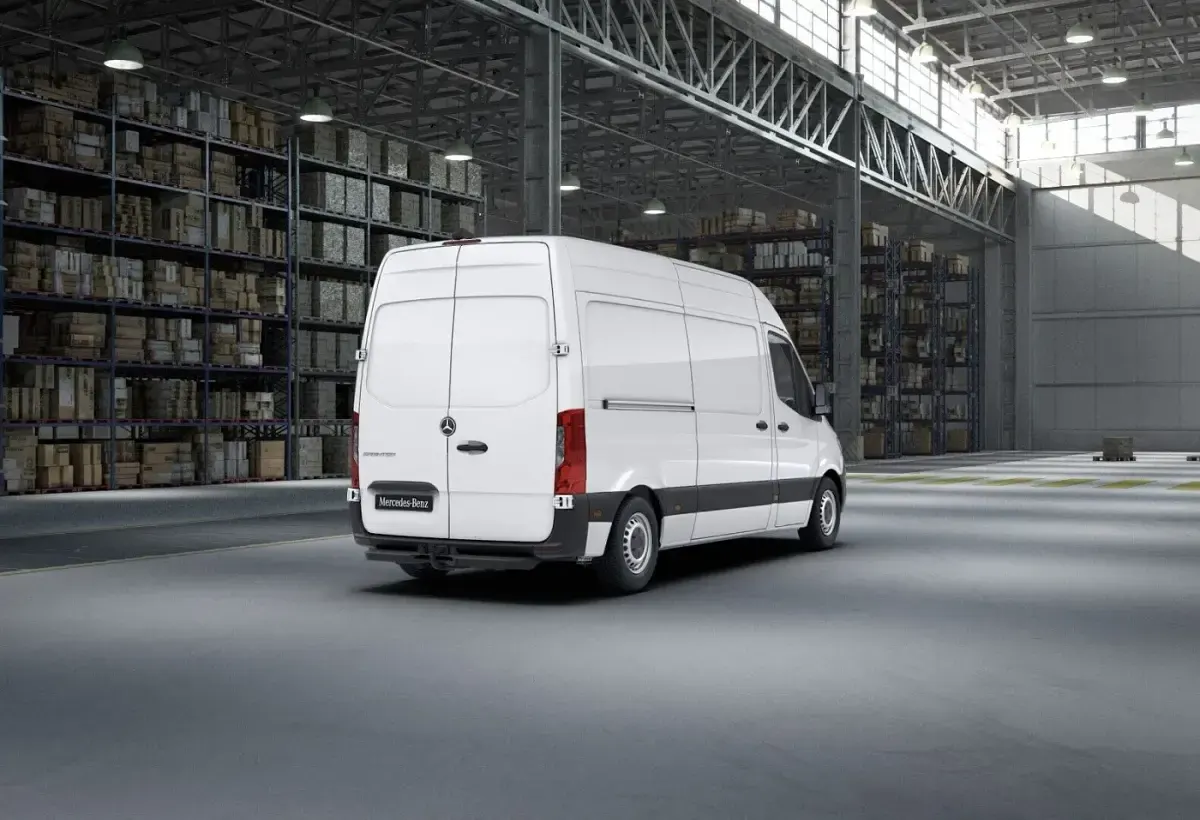 Używany Mercedes Sprinter 150 KM (110 kW) 2023 Biały Van
