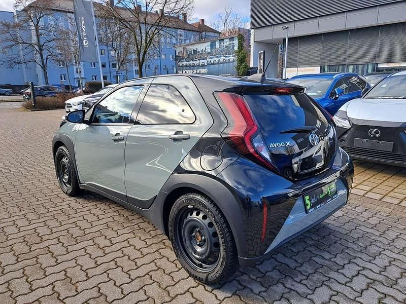 Gebraucht Toyota Aygo X Pulse 72 PS (52 kW) 2024 Urban khaki / night SUV