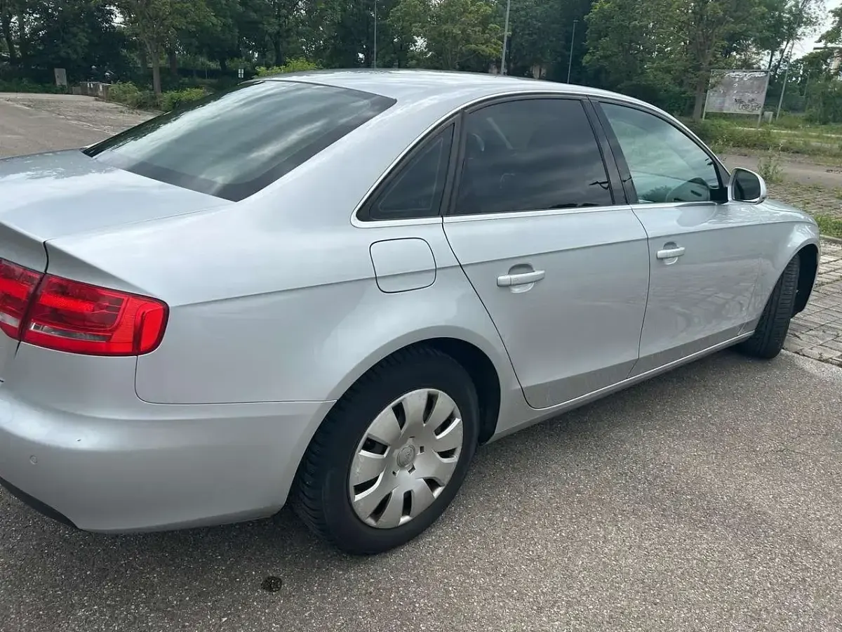 Gebraucht Audi A4 Ambiente 211 PS (155 kW) 2008 Silber Limousine
