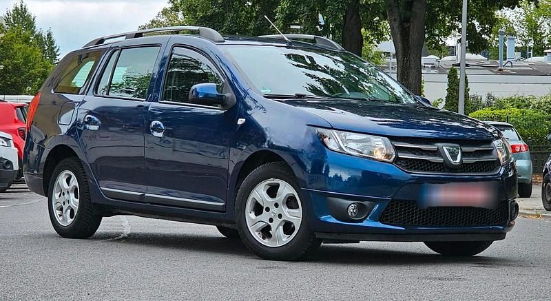 Blau Gebraucht 2016 Dacia Logan Limousine | 5.490 € (Fairer Preis) - Bild 1/4