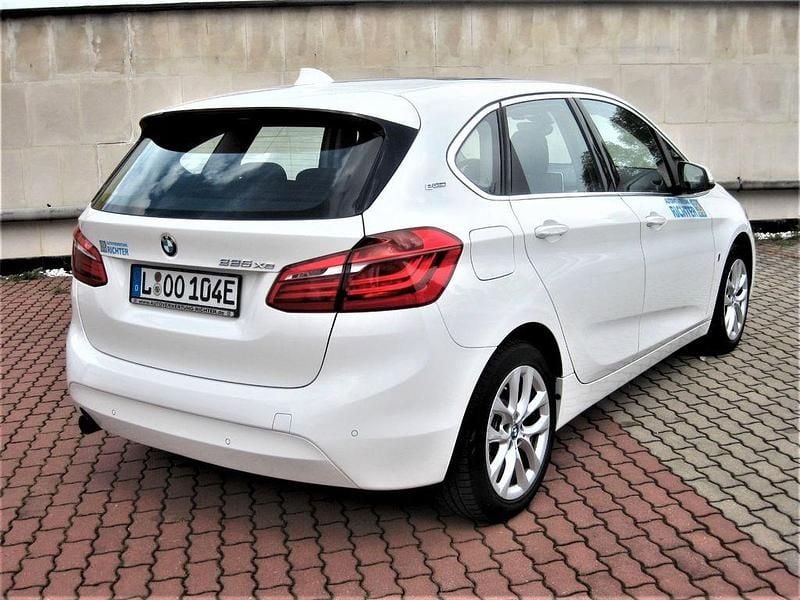 Gebraucht BMW 225 Advantage 136 PS (100 kW) 2016 Weiß Kombi