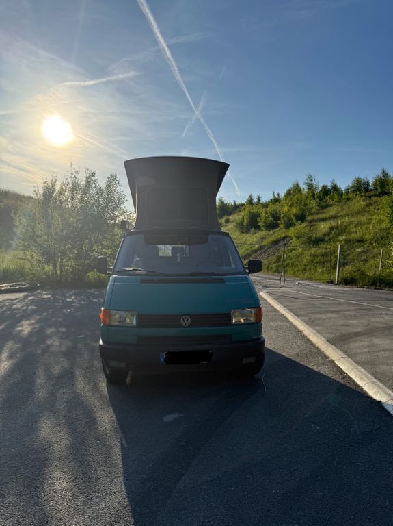 Grün Gebraucht 1994 VW T4 California Van | 10.500 € - Bild 1/4