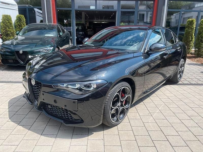 Colore esterno (nero vulcano, Gebraucht 2023 Alfa Romeo Giulia Competizione Limousine | 39.950 € (Fairer Preis) - Bild 1/4