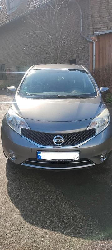 Gebraucht Nissan Note Acenta 81 PS (59 kW) 2016 Silber Kleinwagen
