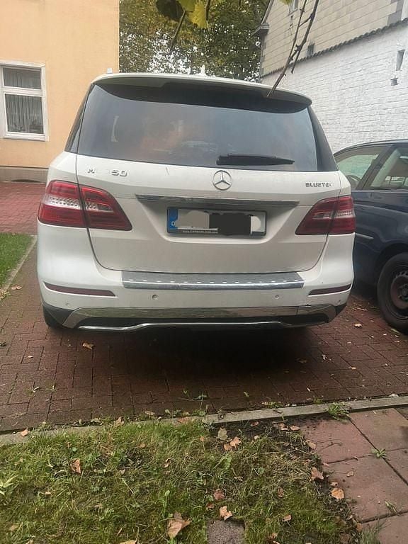 Second-hand Mercedes ML350 258 CP (189 kW) 2012 Alb SUV