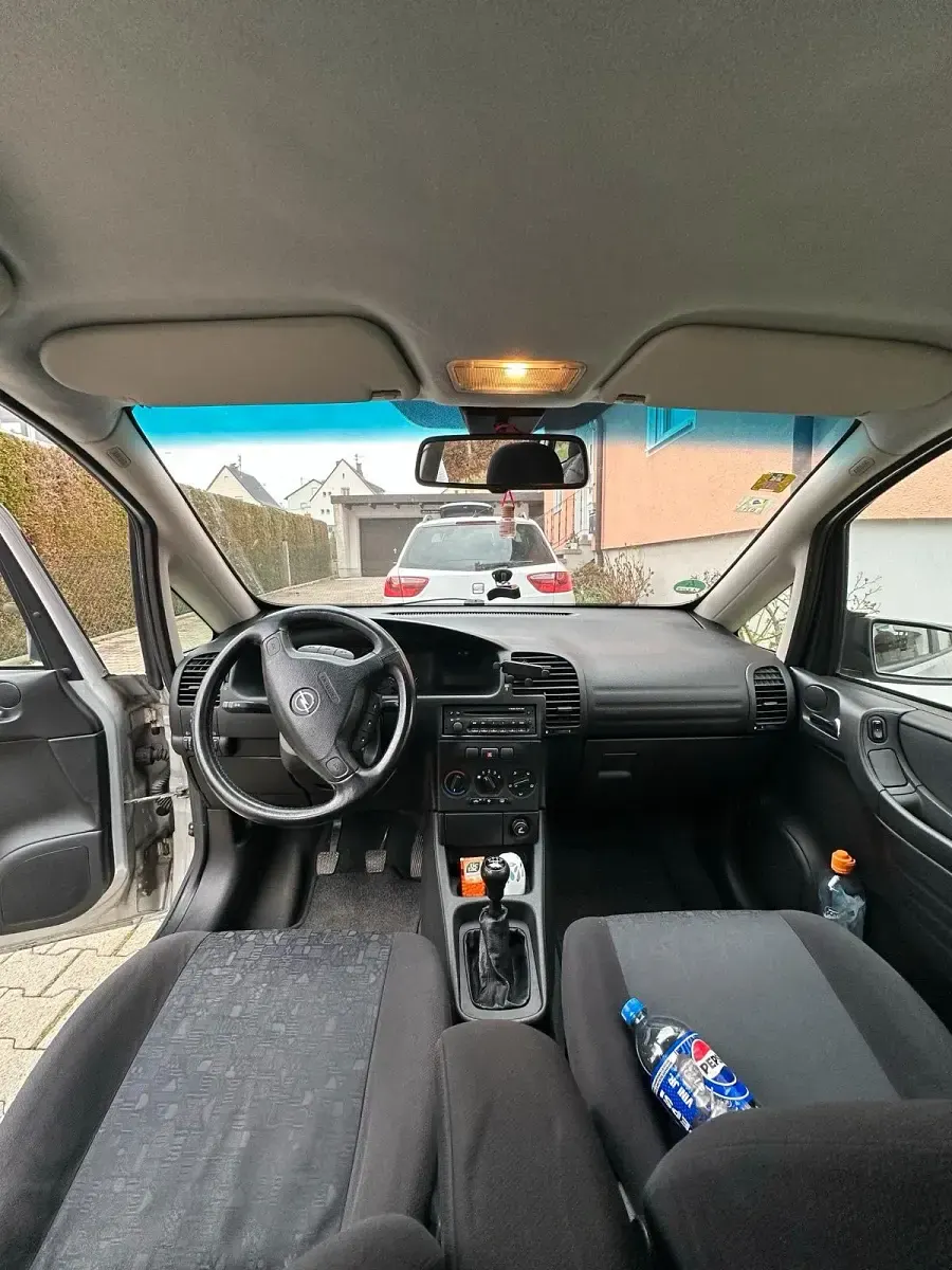 Gebraucht Opel Zafira 125 PS (91 kW) 2002 Van / Kleinbus
