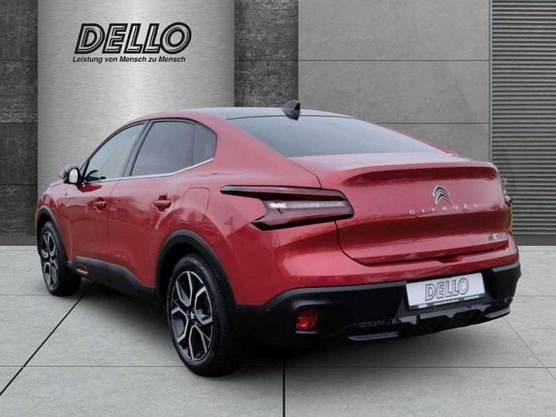 Gebraucht Citroën e-C4 Shine 100 kW (136 PS) 2023 Rot Limousine