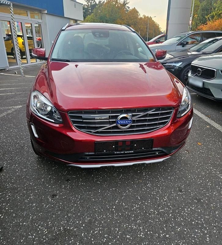 Gebraucht Volvo XC60 Summum 190 PS (139 kW) 2016 Rot SUV