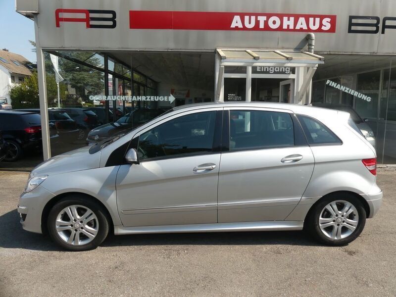 Silber Gebraucht 2008 Mercedes B180 Van / Kleinbus | 5.990 € (Teuer) - Bild 1/4