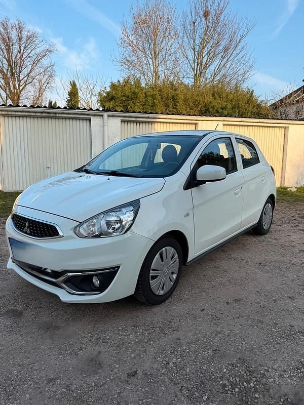 Gebraucht Mitsubishi Space Star 71 PS (52 kW) 2019 Weiß Kleinwagen