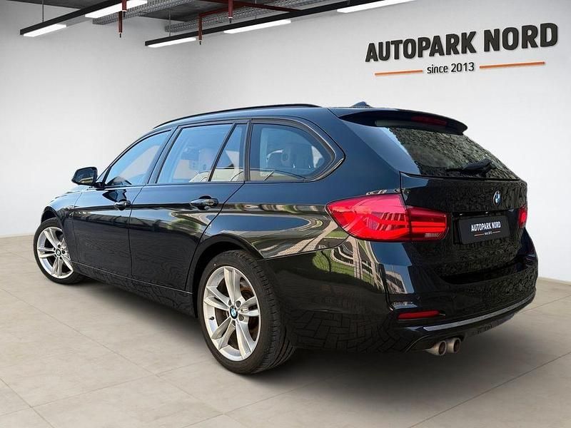 Gebraucht BMW 330 Luxury Line 258 PS (189 kW) 2016 Schwarz Kombi