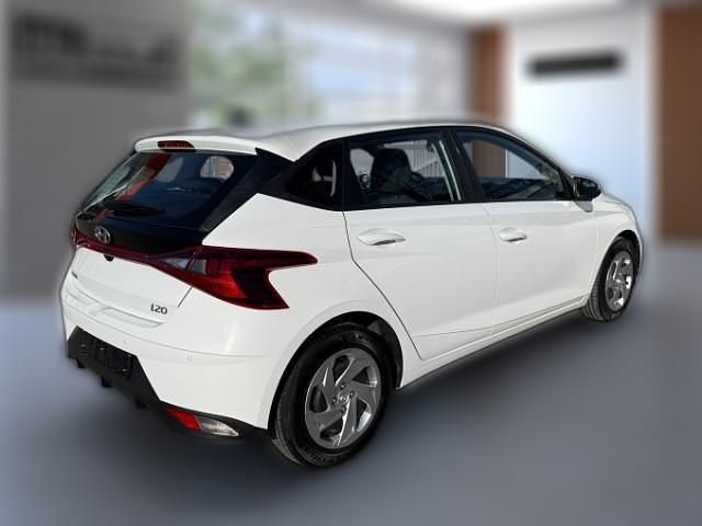 Metallic Gebraucht 2020 Hyundai i20 Essential | 16.370 € (Fairer Preis) - Bild 1/4
