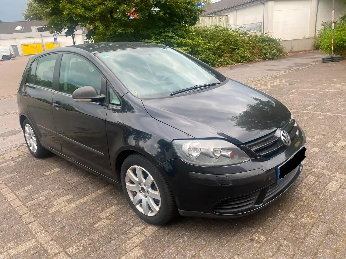 Gebraucht VW Golf Plus Cross 105 PS (77 kW) 2008 Schwarz Kleinwagen