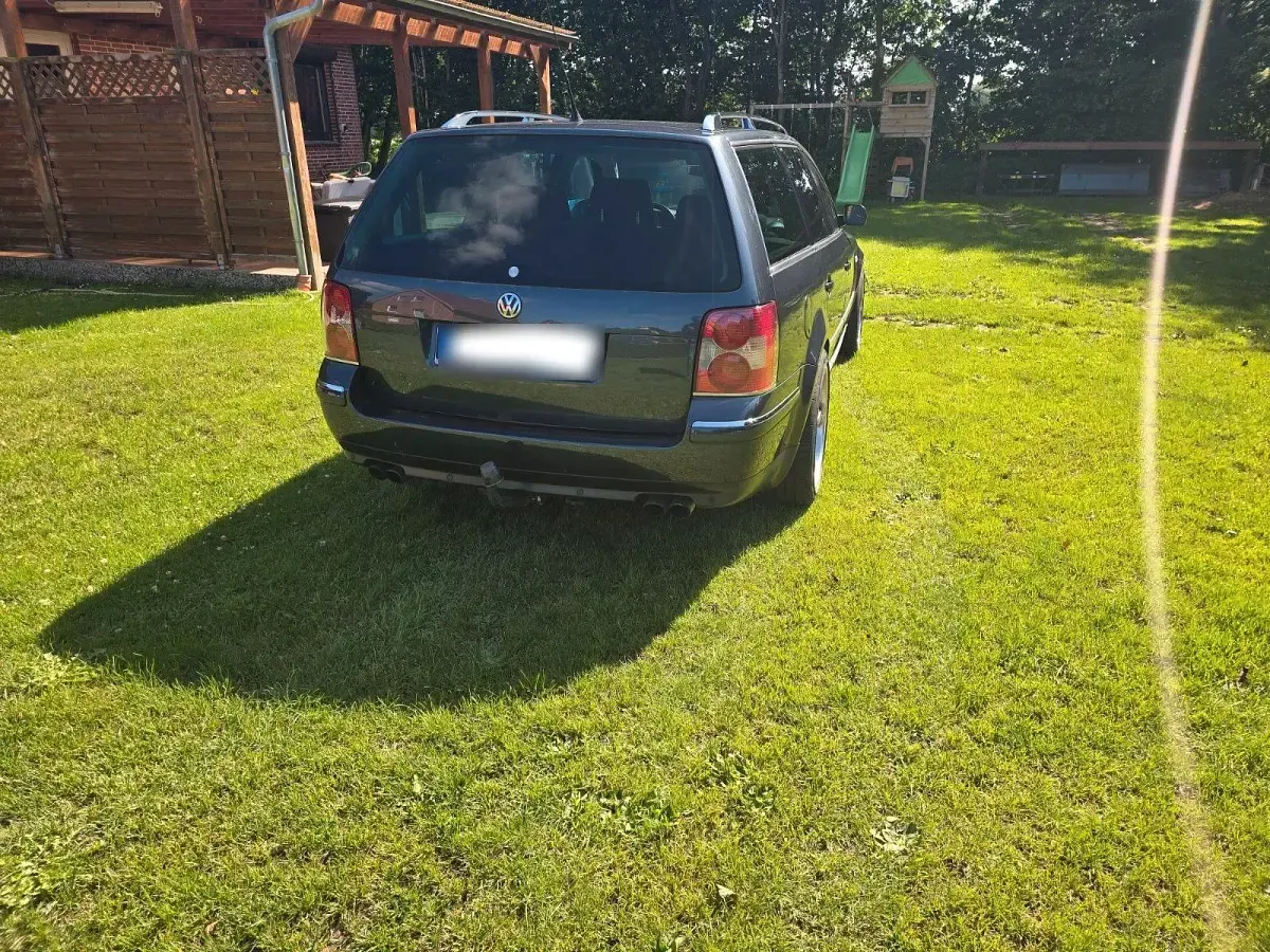 Gebraucht VW Passat 275 PS (202 kW) 2002 Grau Kombi