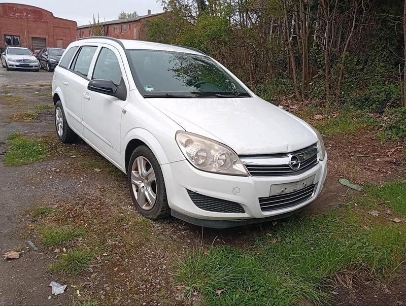 Gebraucht Opel Astra 110 PS (80 kW) 2008 Weiß Kombi