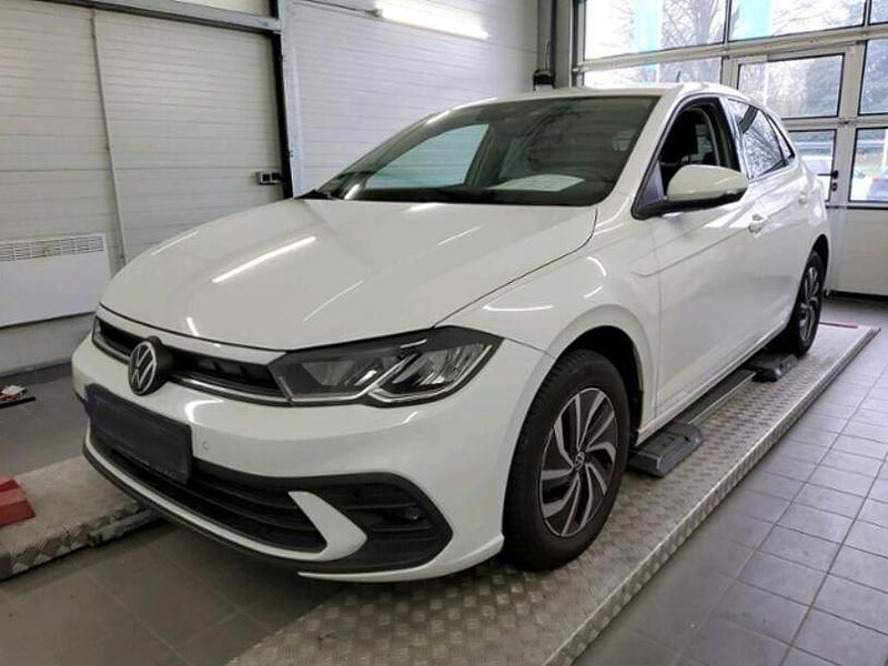 Gebraucht VW Polo Life 95 PS (69 kW) 2022 Weiß Kleinwagen