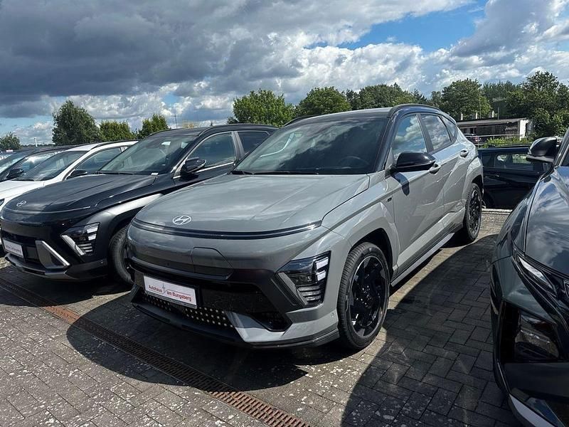 Grau Neu 2025 Hyundai Kona N Line SUV | 45.490 € (Teuer) - Bild 1/3