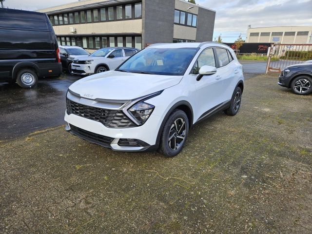 Carraraweiß (weiß) Neu 2024 Kia Sportage 2 SUV | 31.380 € (Superpreis) - Bild 1/4