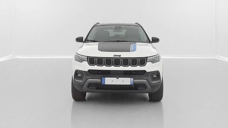 Gebraucht Jeep Compass 179 PS (131 kW) 2024 Alpine white SUV