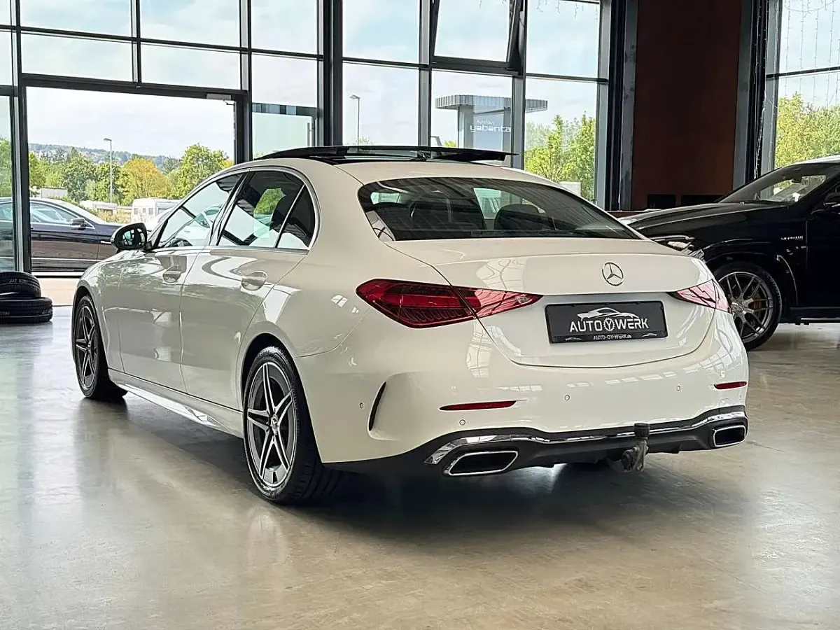 Gebraucht Mercedes C220 AMG 197 PS (144 kW) 2025 Weiß Limousine