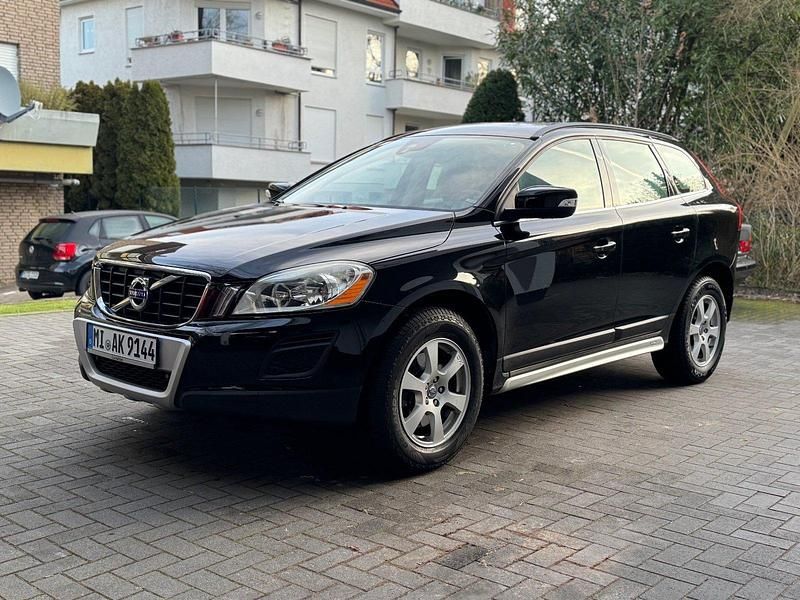 Schwarz Gebraucht 2012 Volvo XC60 SUV | 8.450 € (Guter Preis) - Bild 1/4