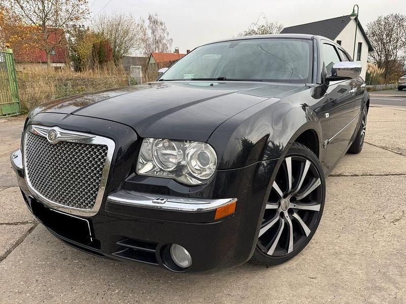 Schwarz Gebraucht 2007 Chrysler 300C Touring Kombi | 6.980 € (Teuer) - Bild 1/4