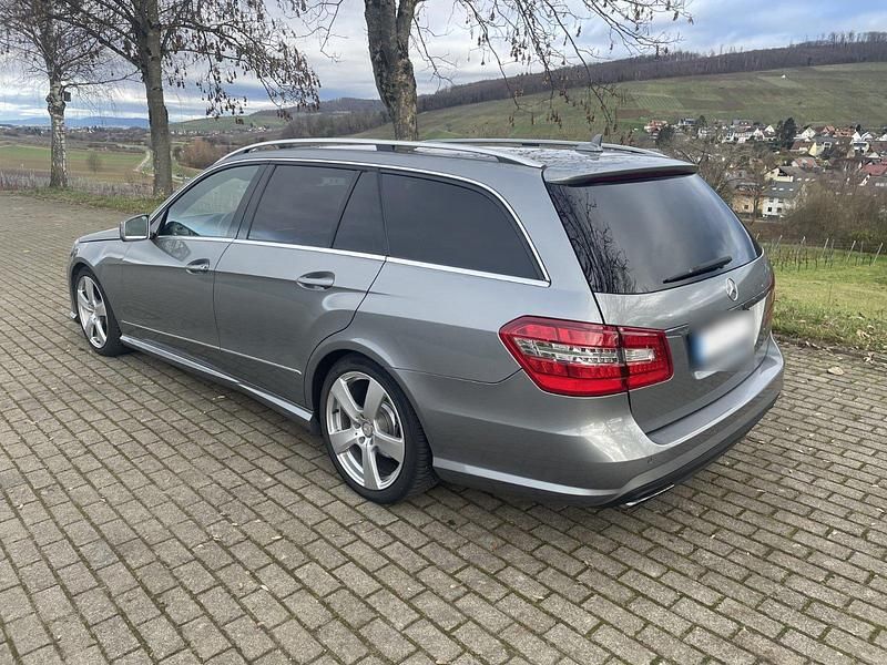 Gebraucht Mercedes E350 265 PS (194 kW) 2012 Kombi