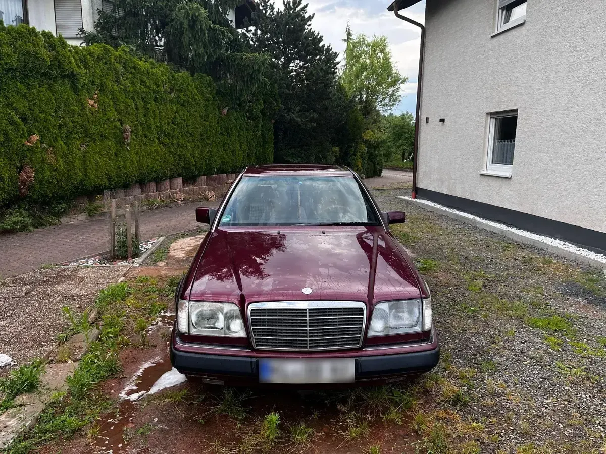 Gebraucht Mercedes E200 136 PS (100 kW) 1996 Rot Coupé