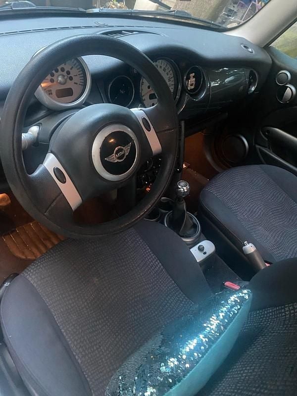 Grün Gebraucht 2002 Mini Cooper Kleinwagen | 850 € - Bild 1/4