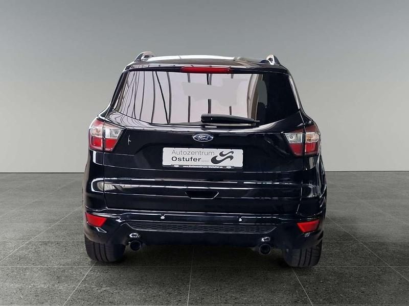 Gebraucht Ford Kuga ST-Line 150 PS (110 kW) 2017 Iridiumschwarz metallic SUV