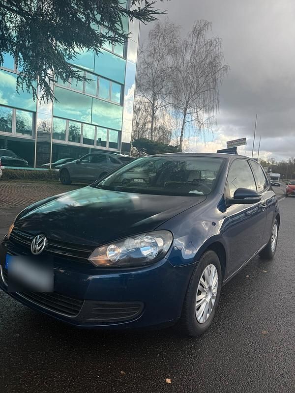 Blau Gebraucht 2010 VW Golf VI Kleinwagen | 2.250 € (Superpreis) - Bild 1/4