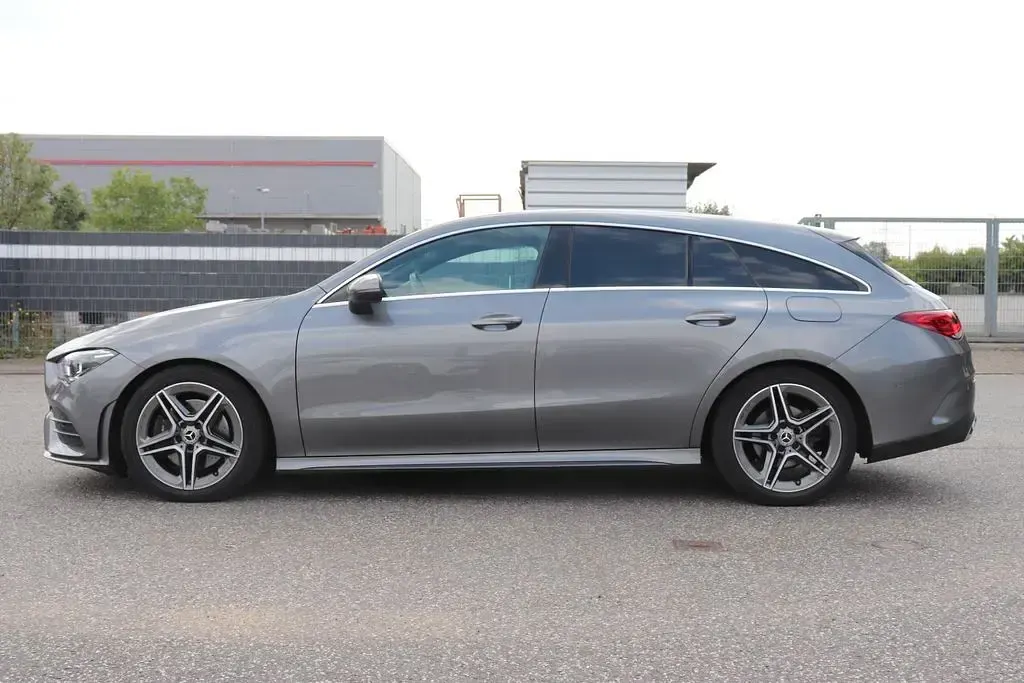 Gebraucht Mercedes CLA200 Shooting Brake AMG 150 PS (110 kW) 2020 Grau Kombi