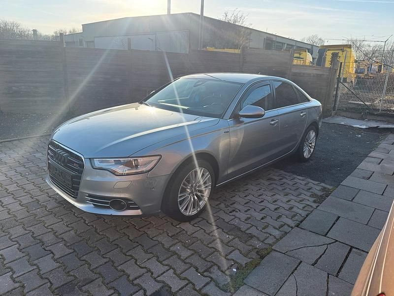 Silber Gebraucht 2013 Audi A6 Limousine | 10.499 € (Superpreis) - Bild 1/4