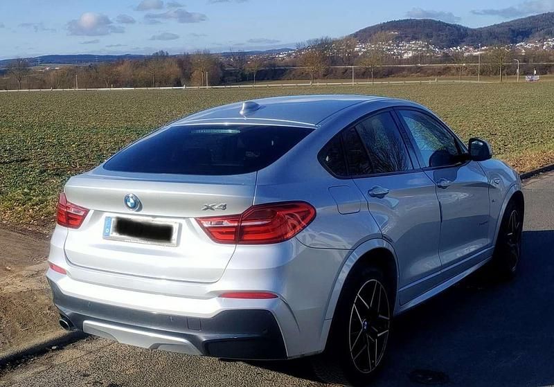 Gebraucht BMW X4 Comfort Edition 190 PS (139 kW) 2016 Silber SUV