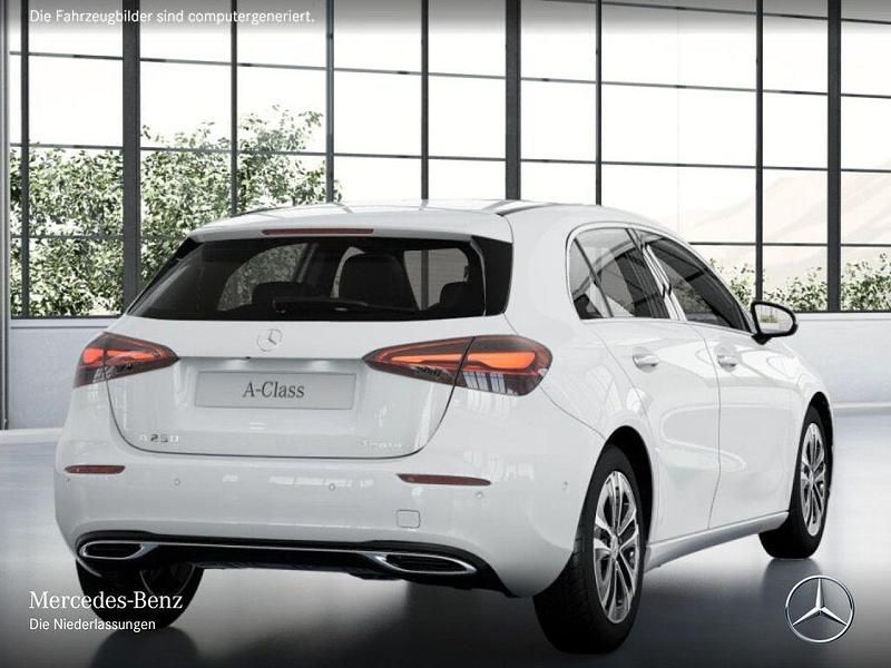 Gebraucht Mercedes A250 Progressive 224 PS (164 kW) 2025 Weiß Limousine