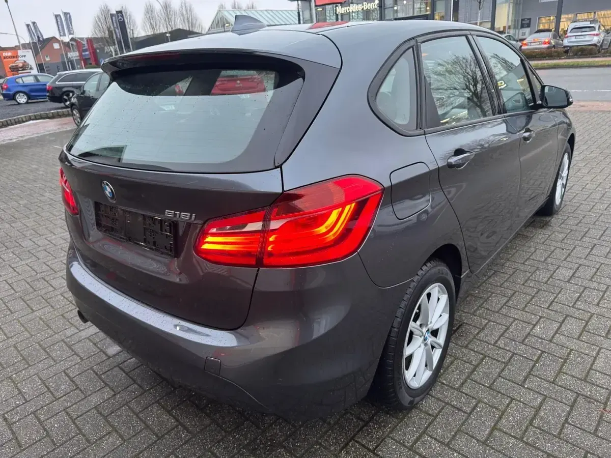 Gebraucht BMW 218 Basis 136 PS (100 kW) 2015 Grau Kombi