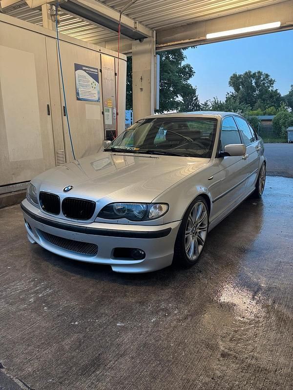 Silber Gebraucht 2003 BMW 325 M Sport Limousine | 4.800 € (Fairer Preis) - Bild 1/3
