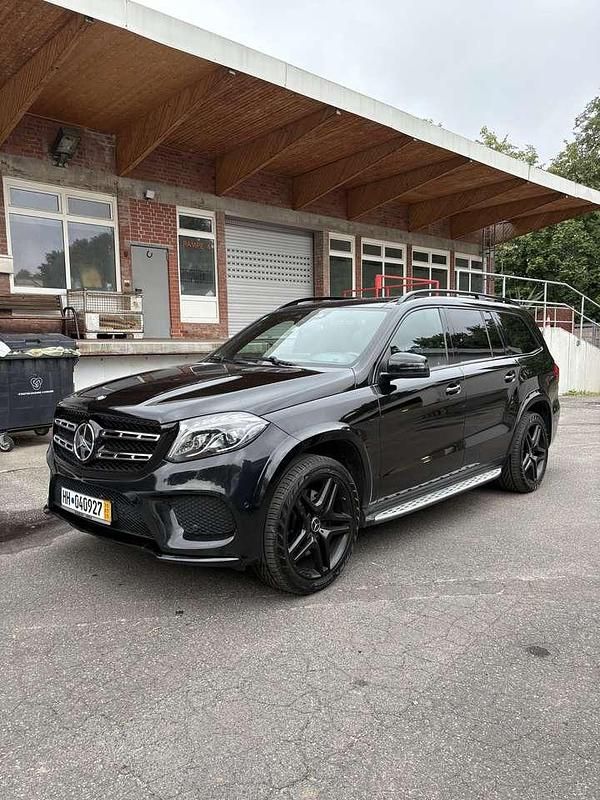 Schwarz Gebraucht 2016 Mercedes GLS350 SUV | 31.000 € - Bild 1/4