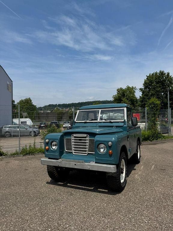 Blau Gebraucht 1977 Land Rover 88 SUV | 19.900 € - Bild 1/4