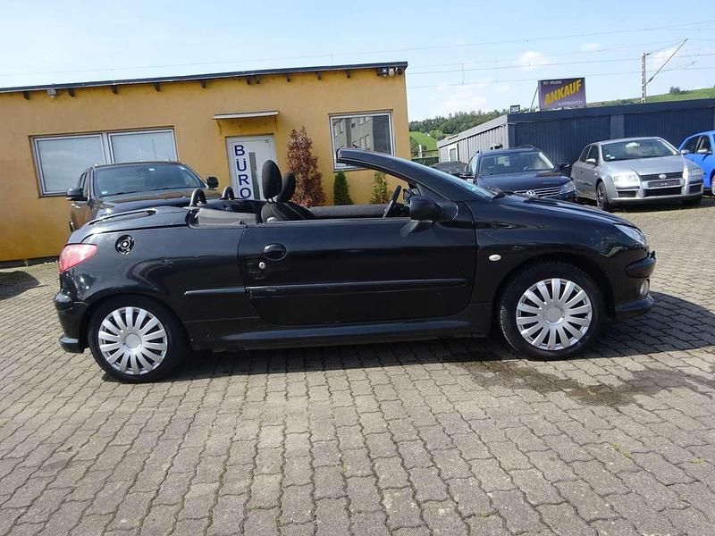 Gebraucht Peugeot 206 109 PS (80 kW) 2004 Schwarz Cabrio