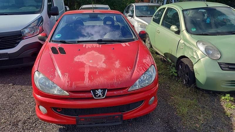 Rot Gebraucht 2004 Peugeot 206 CC Cabrio | 990 € (Superpreis) - Bild 1/4