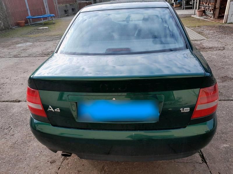 Gebraucht Audi A4 102 PS (75 kW) 1999 Grün Limousine