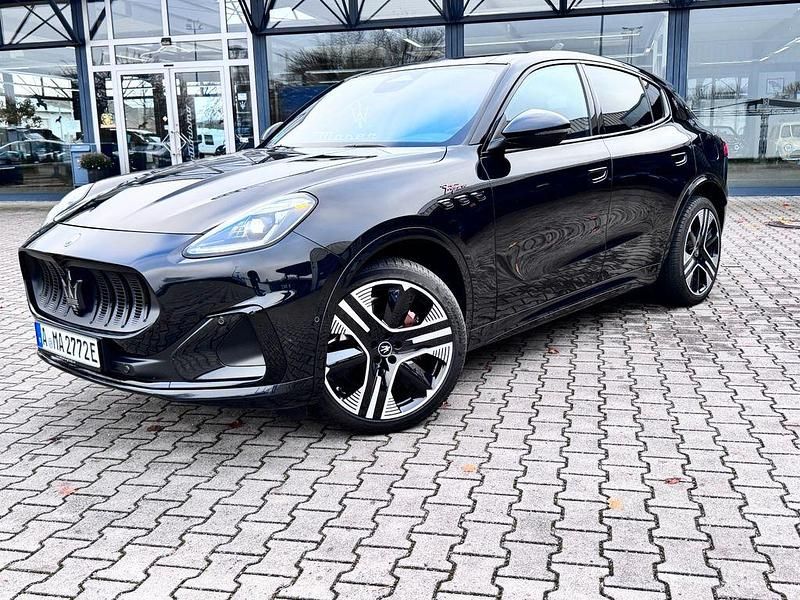 Schwarz Gebraucht 2025 Maserati Grecale Folgore SUV | 119.600 € - Bild 1/4